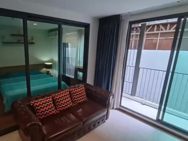 1 Bedroom Condo