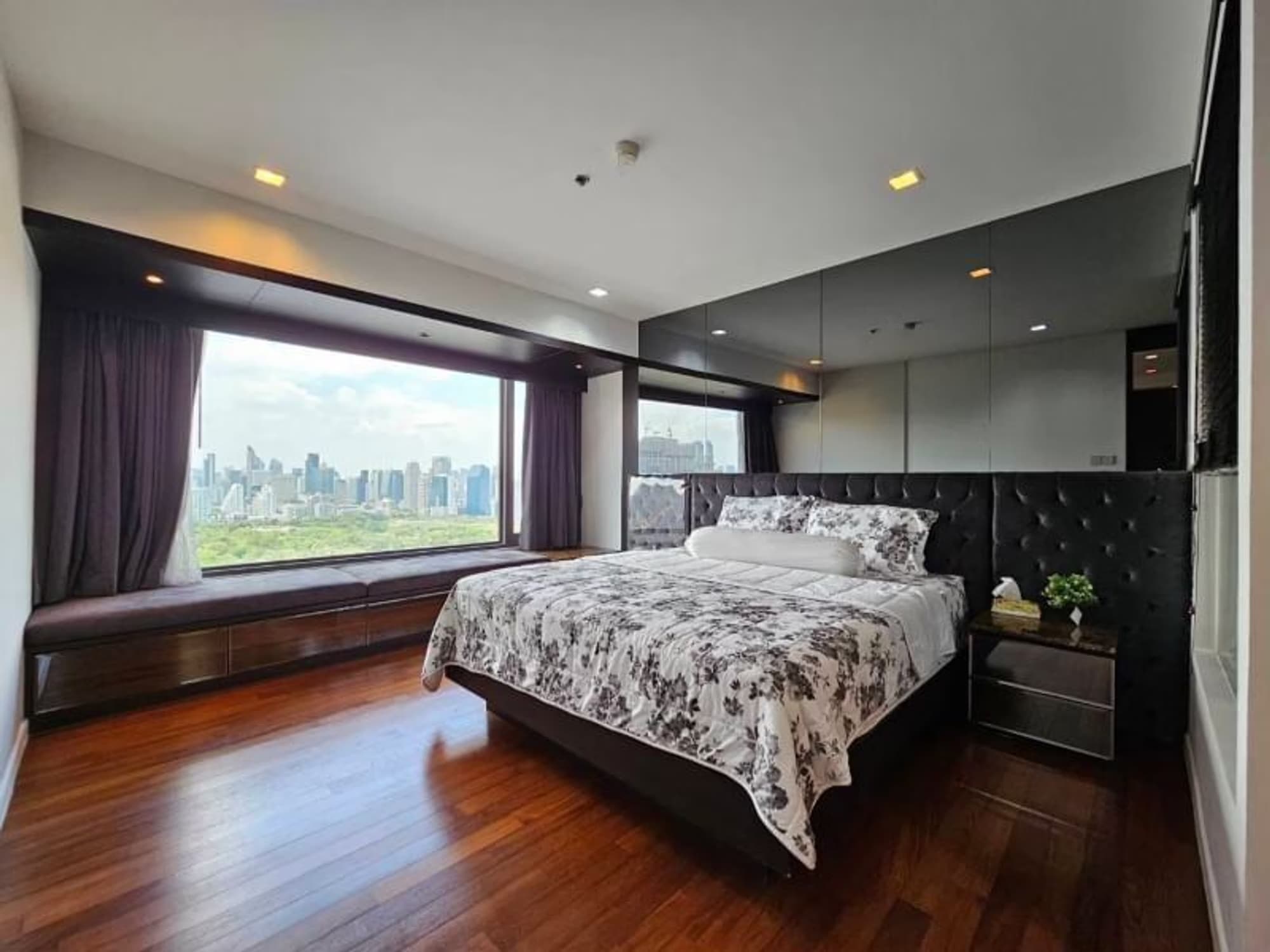 1 ห้องนอน คอนโด สำหรับ ขายและจำหน่าย ใน สาทร - Image 8