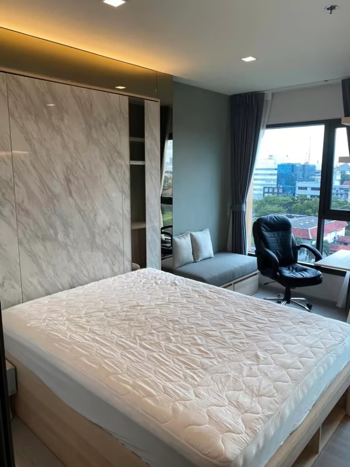 Studio for Rent in Phra Khanong - Image 5
