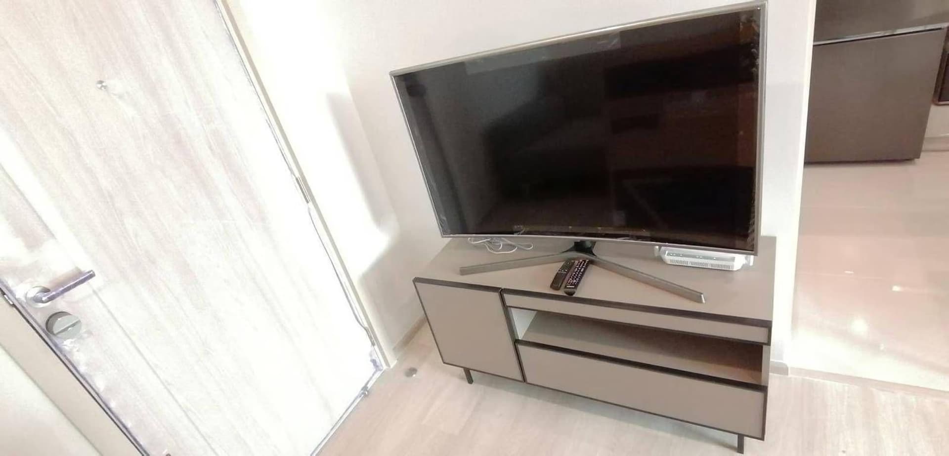 1 Bed Condo for Rent and Sale in undefined - Image 6