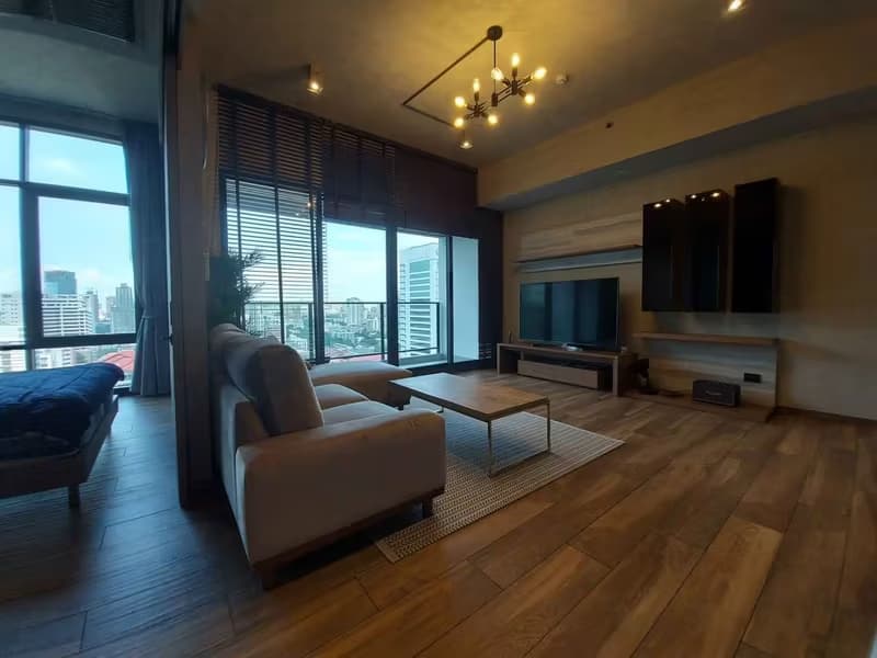 The Lofts Asok by Raimon Land