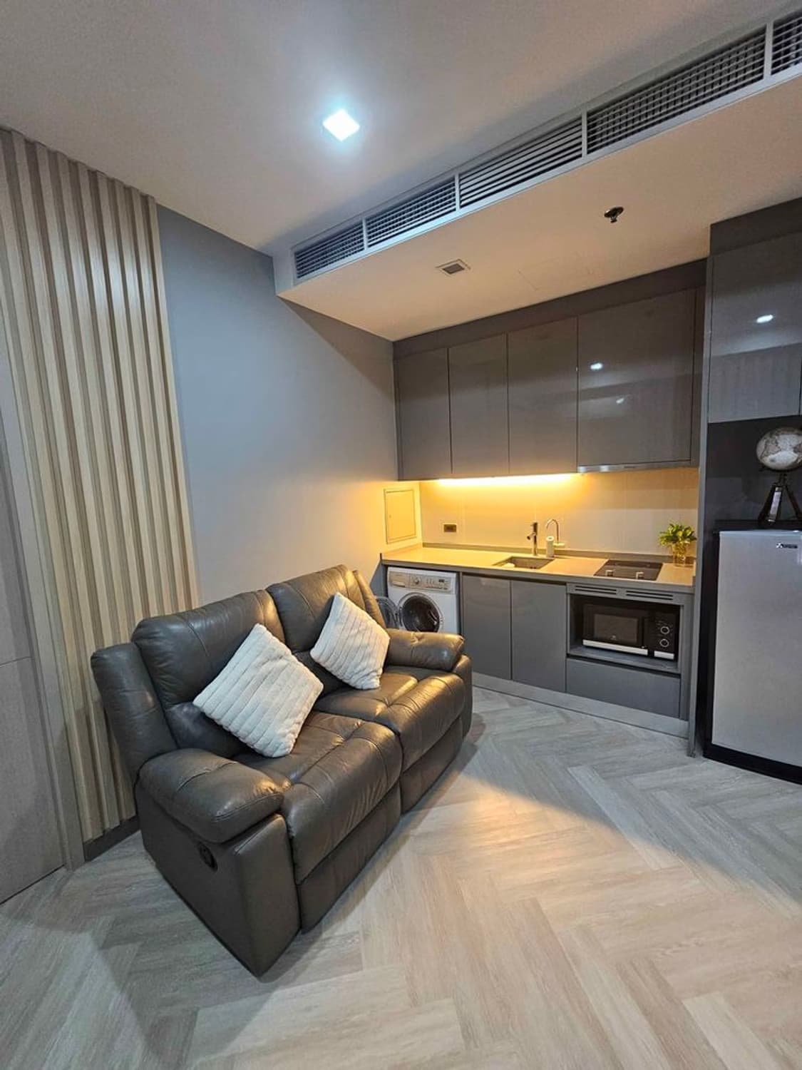 Condo for Sale at M Phayathai - Image 3
