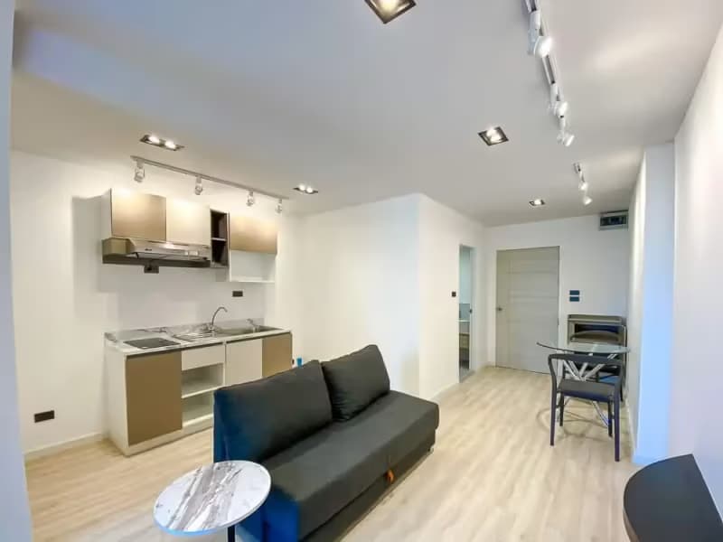 1 Bedroom Condo