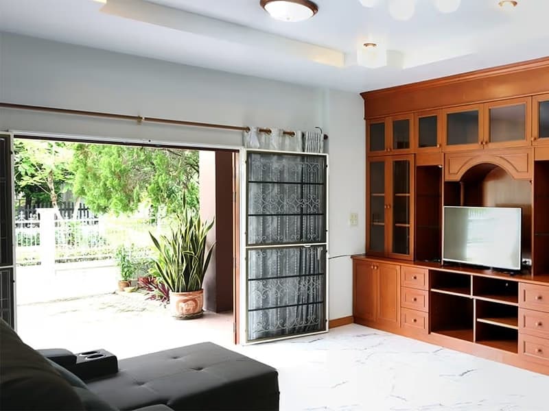 4 Bed House for Rent and Sale in Mueang Chiang Mai