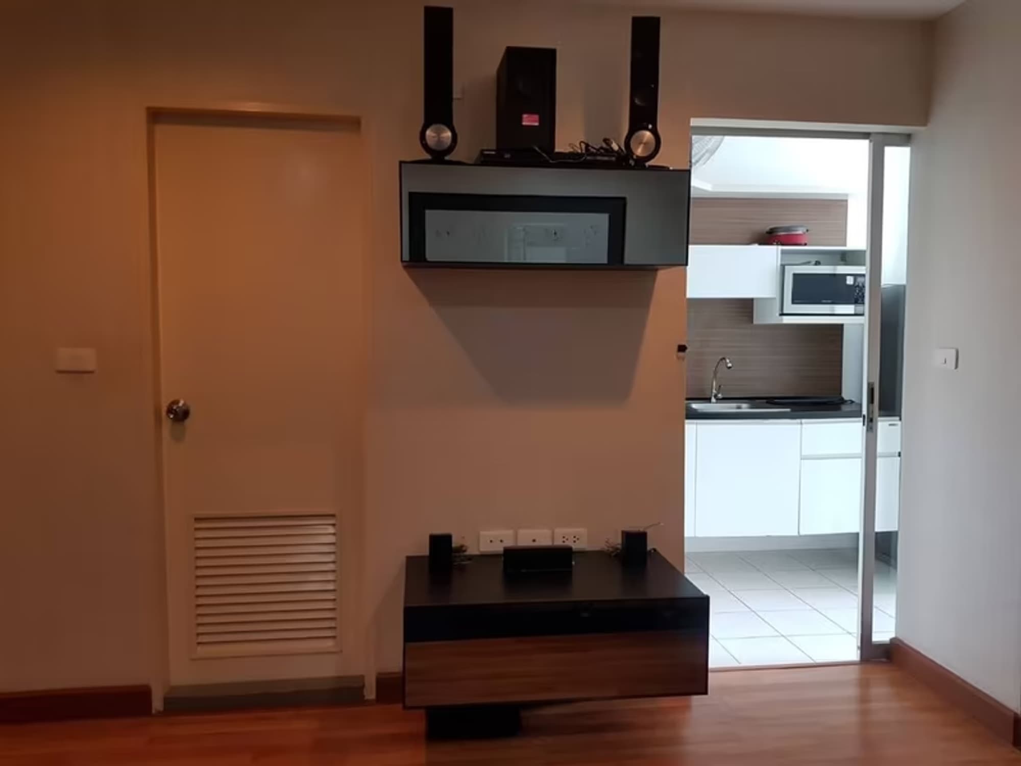 1 Bedroom Condo - Image 3