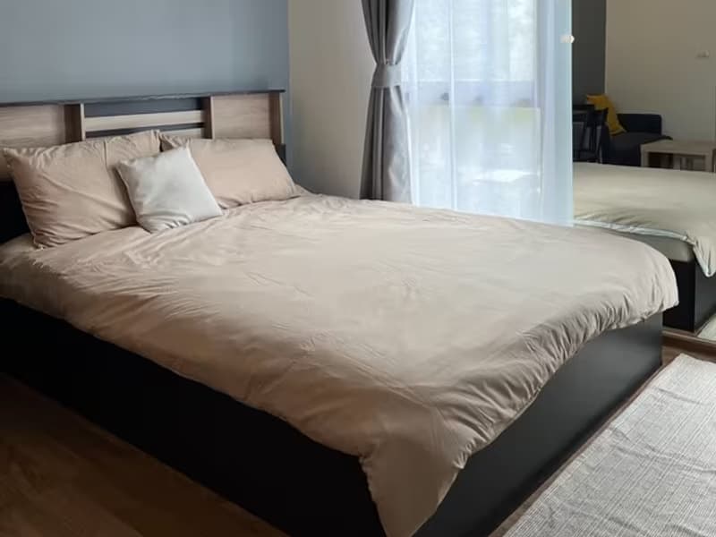 1 Bedroom Condo