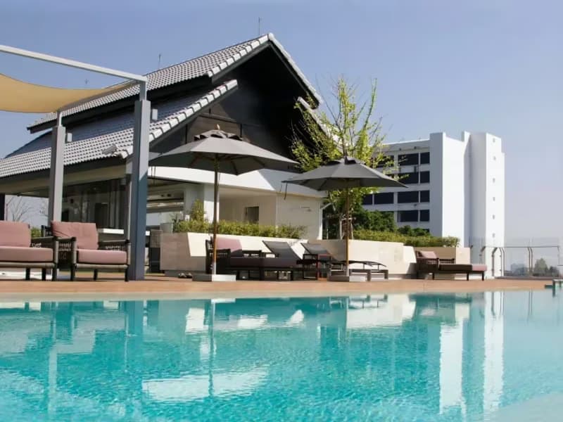 1 Bedroom Condo
