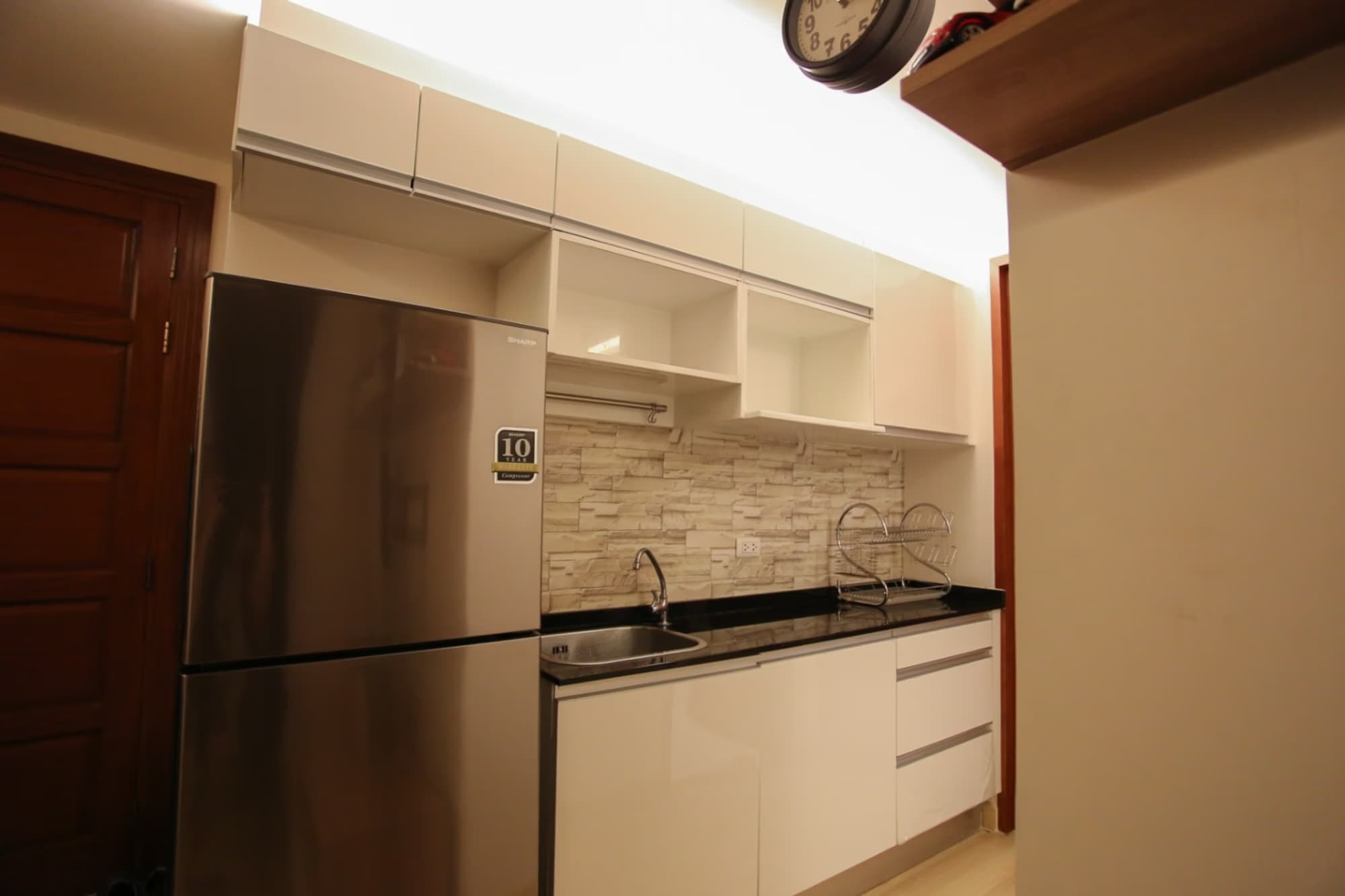 1 Bedroom Condo - Image 5