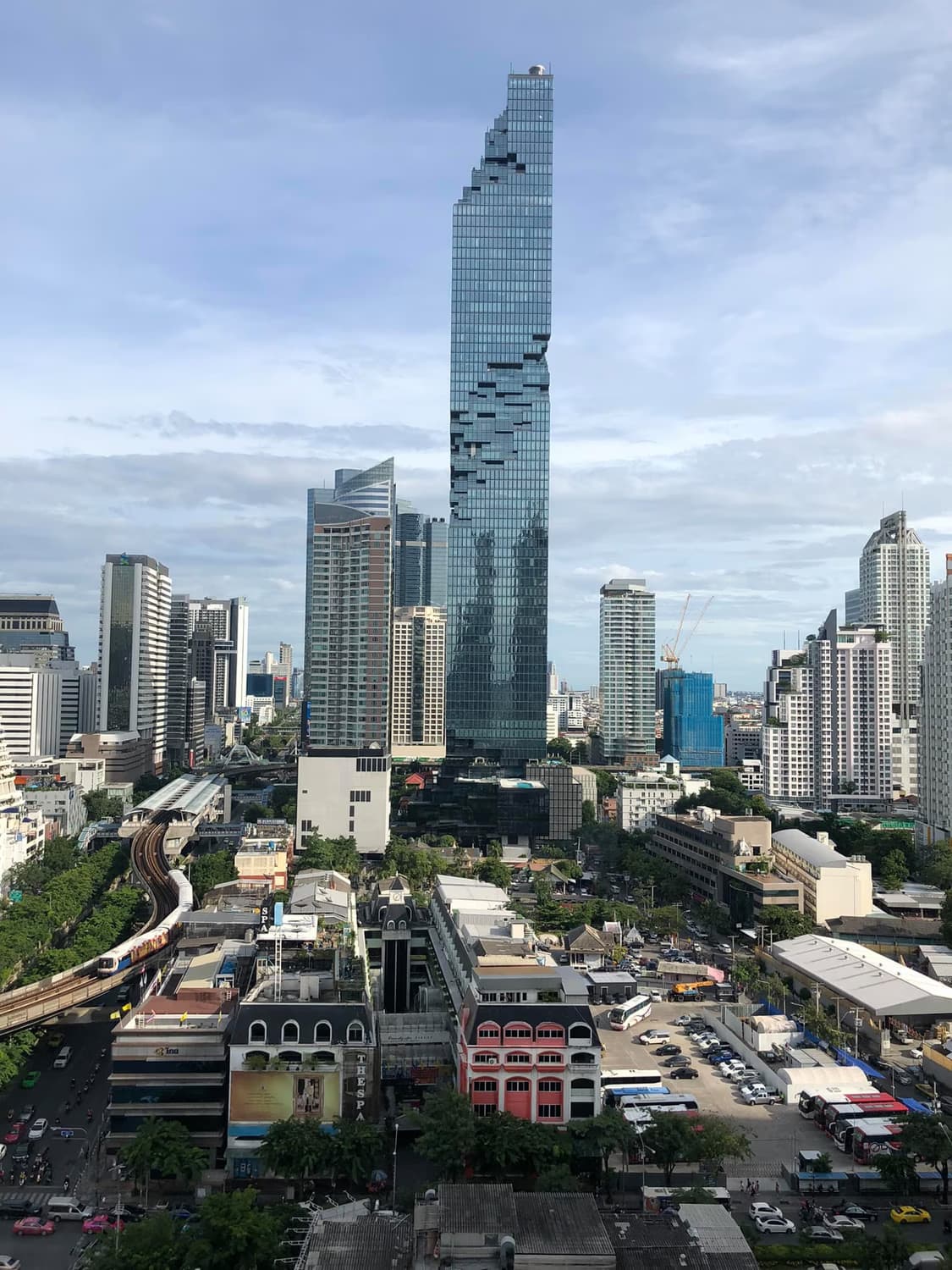 1 ห้องนอน Condo สำหรับ จำหน่าย ใน บางรัก - Image 4