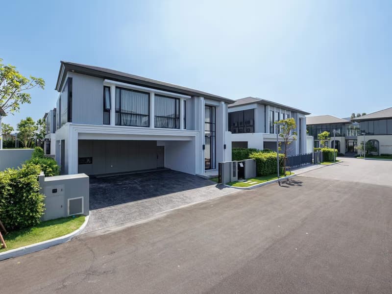 House for Sale in Prawet.