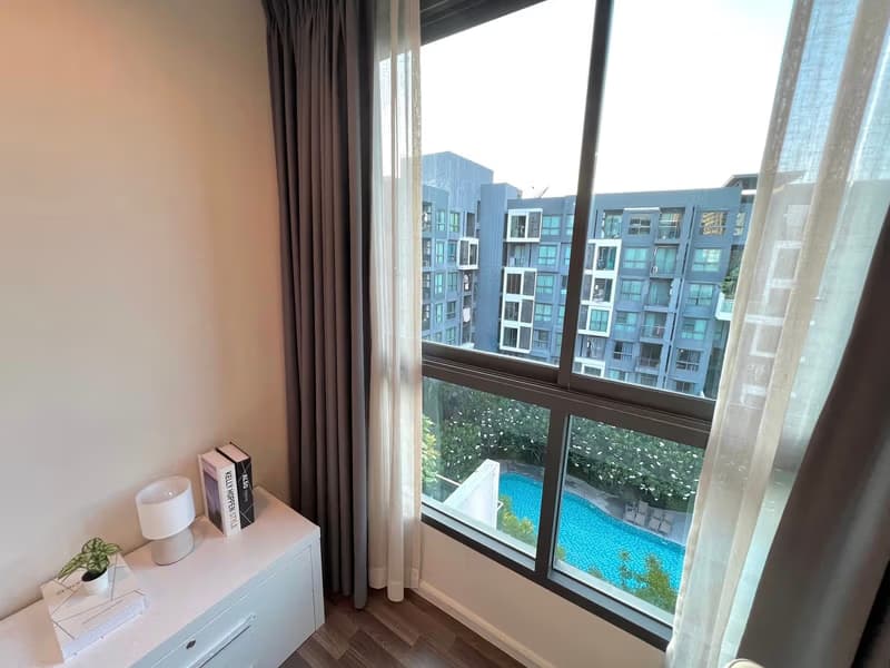 2 Bed Condo for Rent and Sale  Near Hua Mak ARL
