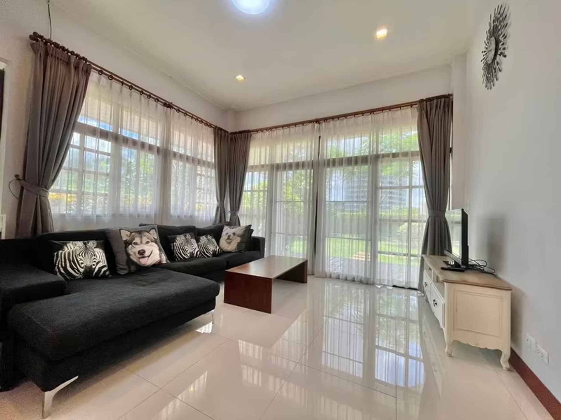 3 Bedroom House - Image 37