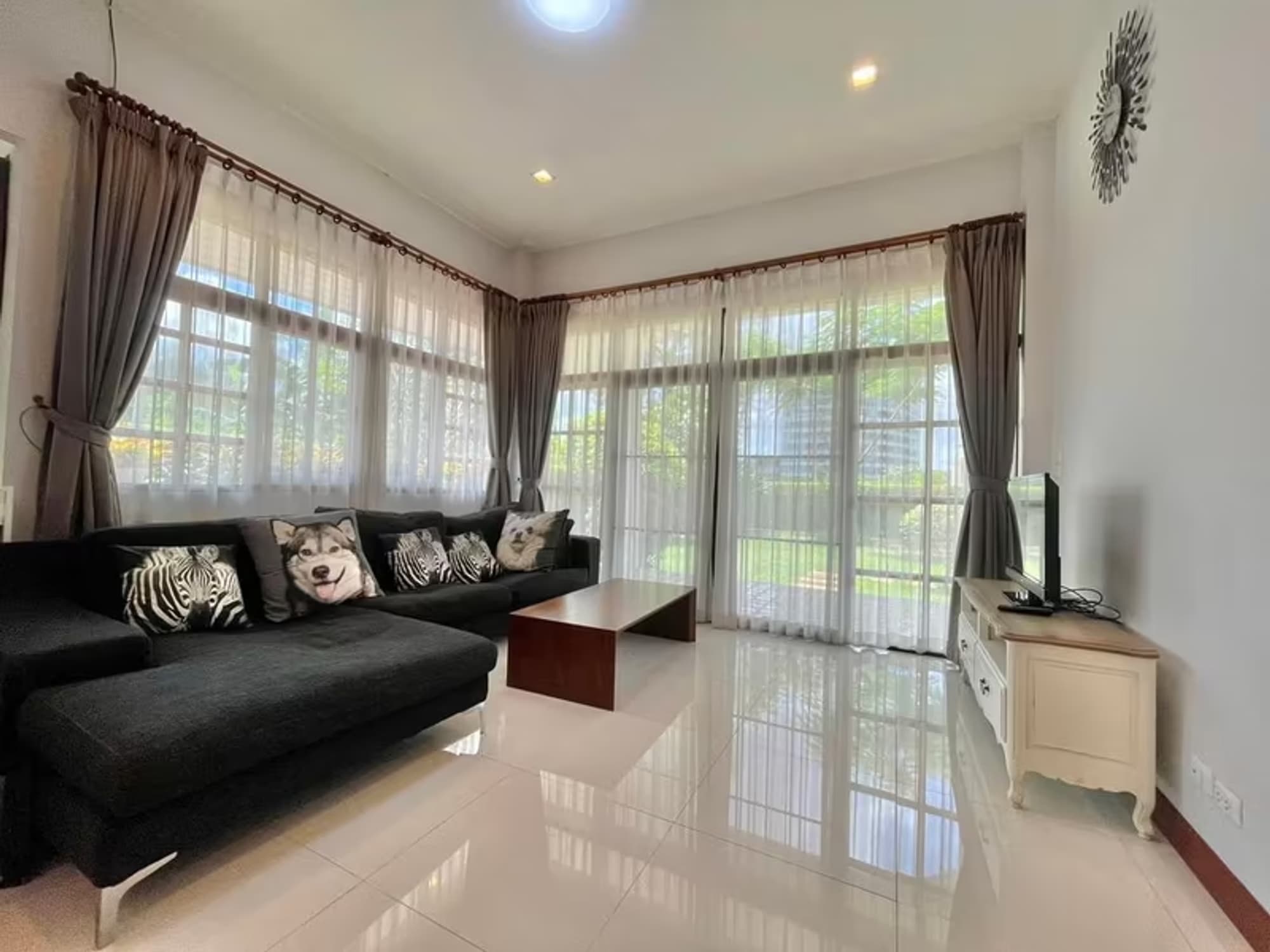 3 Bedroom House - Image 37