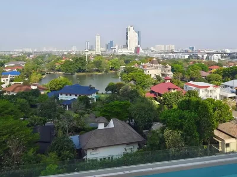 1 Bedroom Condo