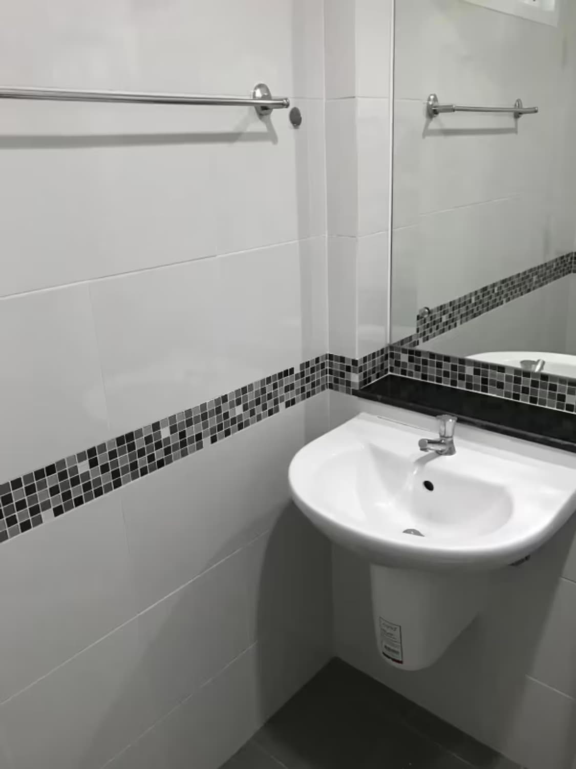 Studio for Rent/Sale in Mueang Samut Prakan - Image 1