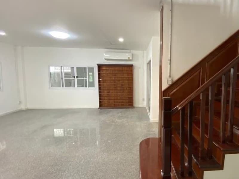 4 Bed House for Sale in Suan Luang