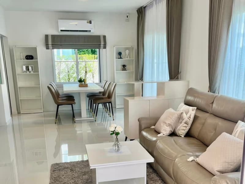 3 Bed House for Rent in Bang Phli