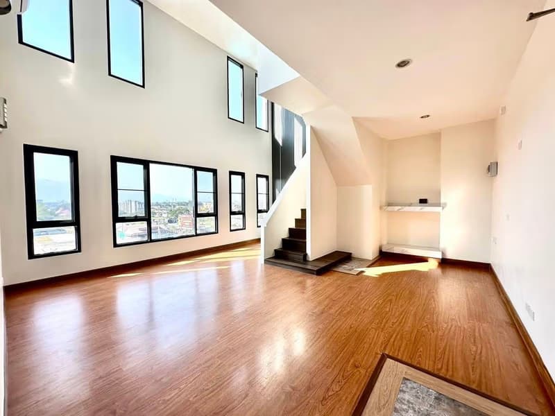 5 Bed Condo for Sale in Mueang Chiang Mai