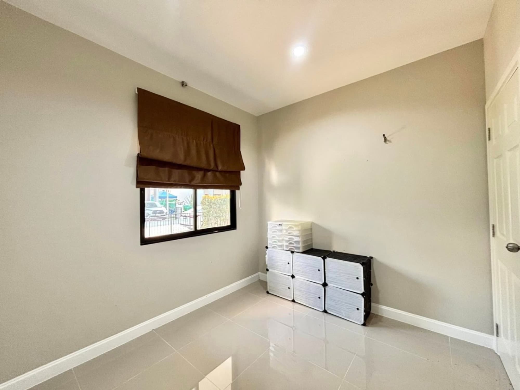 4 Bed House for Rent in Saraphi - Image 13