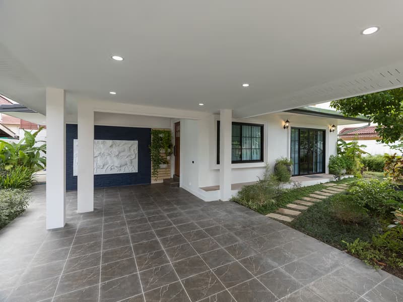 3 Bed House for Rent and Sale in San Kamphaeng