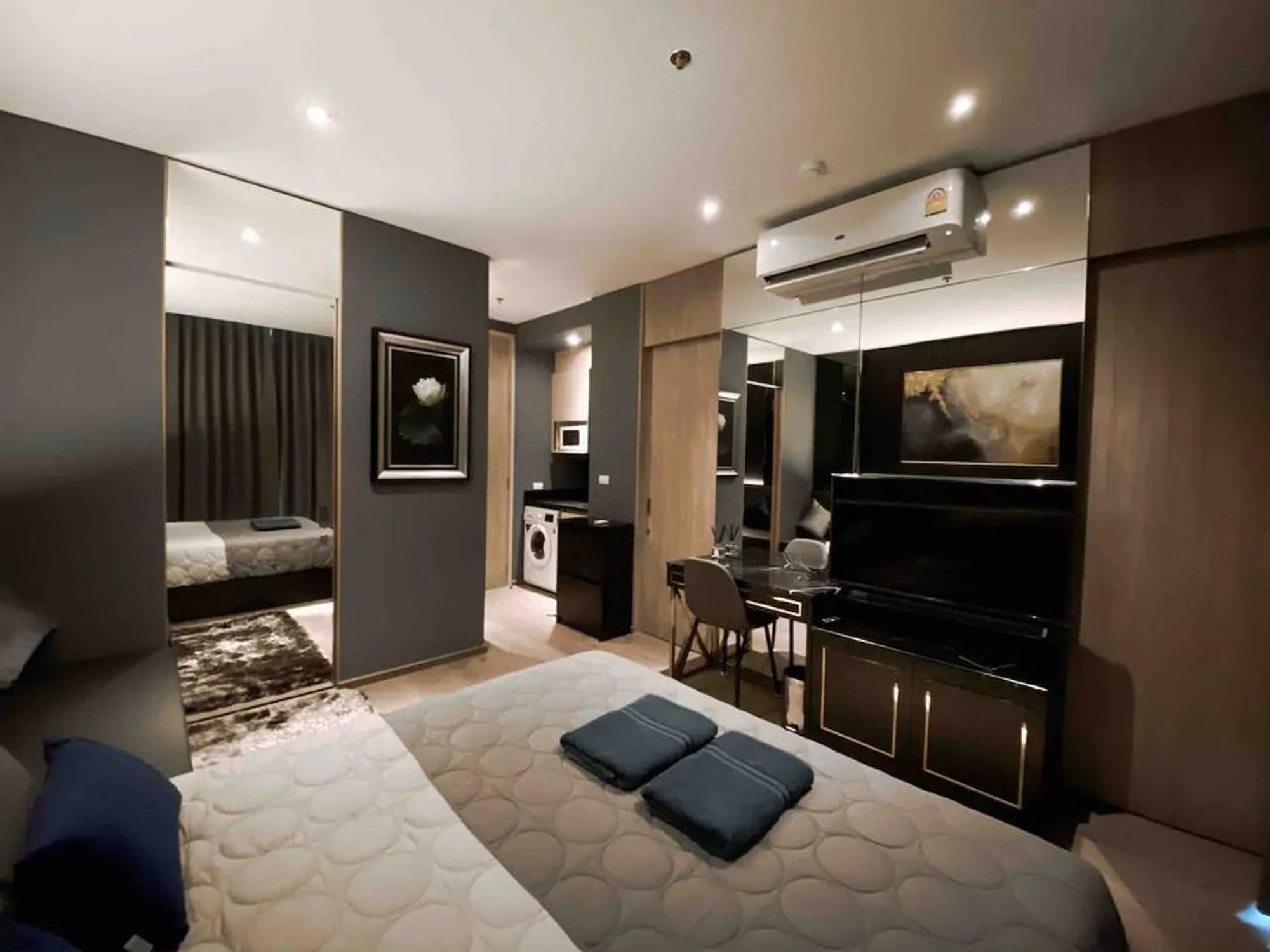 1 Bed Condo for Rent in Khlong Toei - Image 2