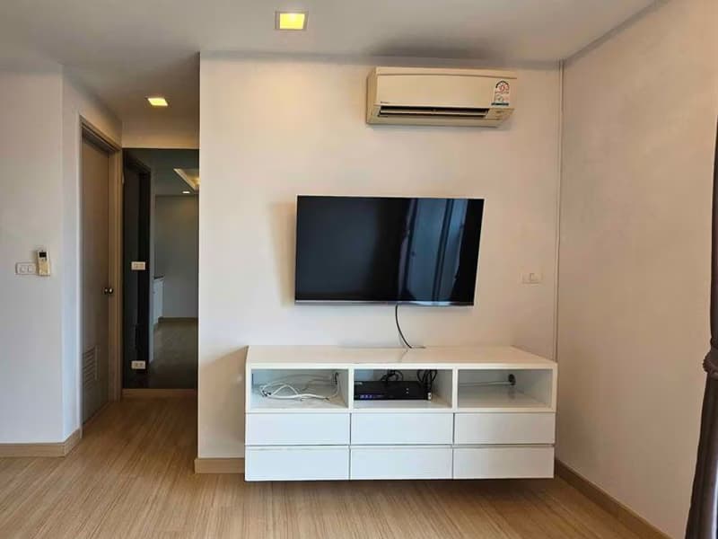 1 Bed Condo for Sale in Huai Khwang