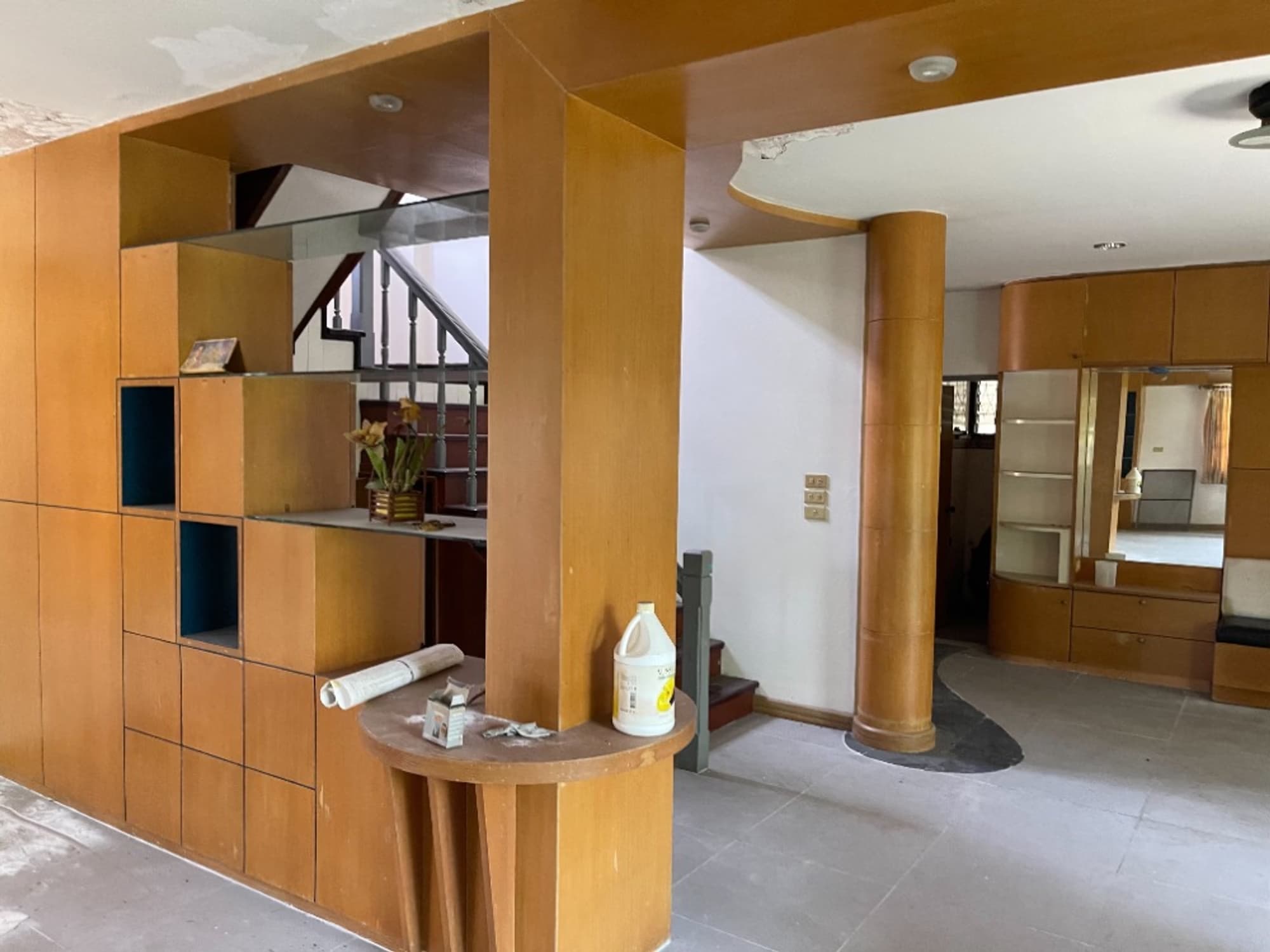 4 Bed House for Rent in Mueang Samut Prakan - Image 3