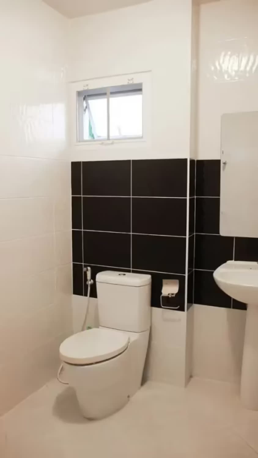 4 Bedroom House - Image 3