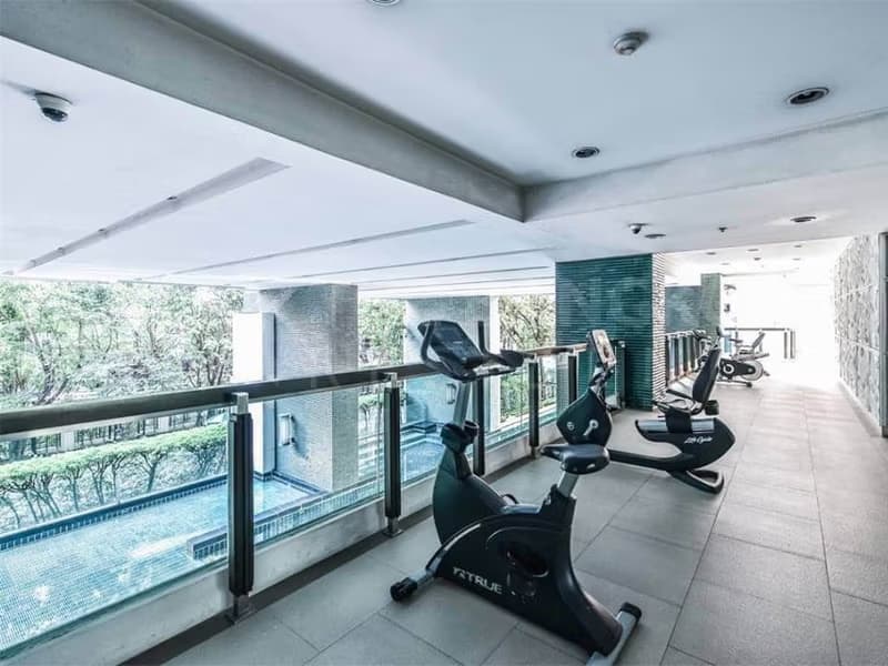 1 Bed Condo for Rent and Sale  Near Chit Lom BTS
