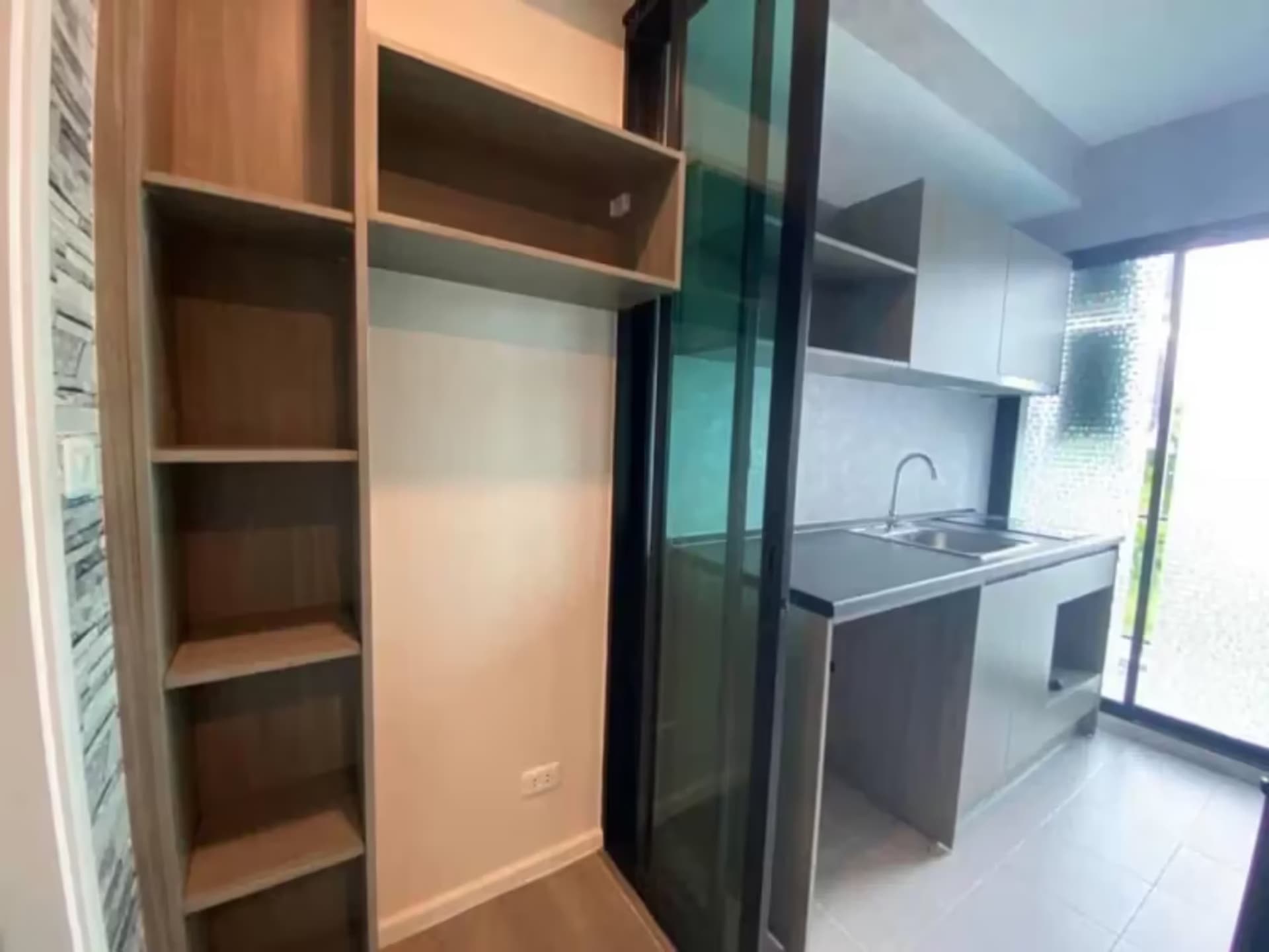 1 Bedroom Condo - Image 6
