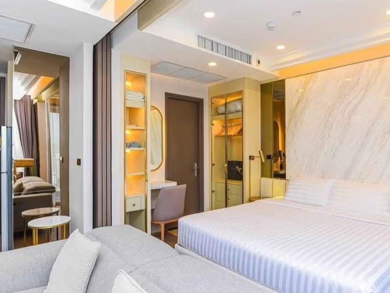 1 Bed Condo for Rent in Bang Rak