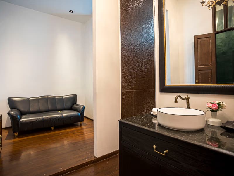 9 Bed House for Rent and Sale in Mueang Chiang Mai