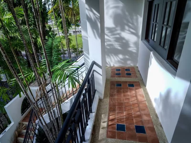 Townhouse for Sale at Palm Springs Place (Tha Sala)