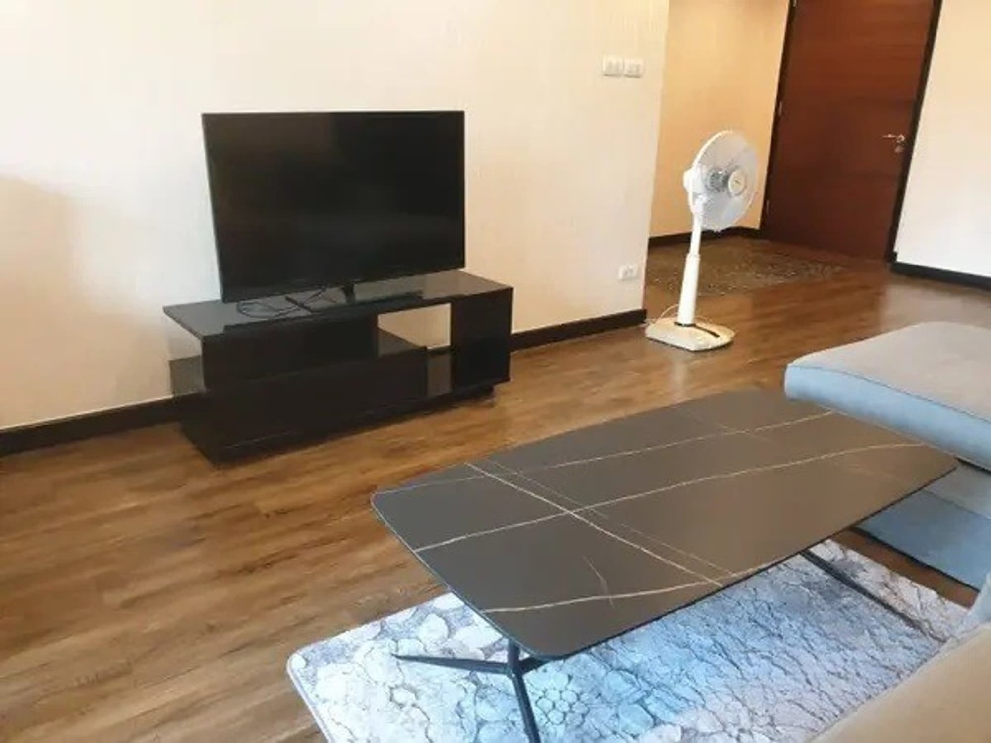 2 Bed Condo for Rent in Watthana - Image 2