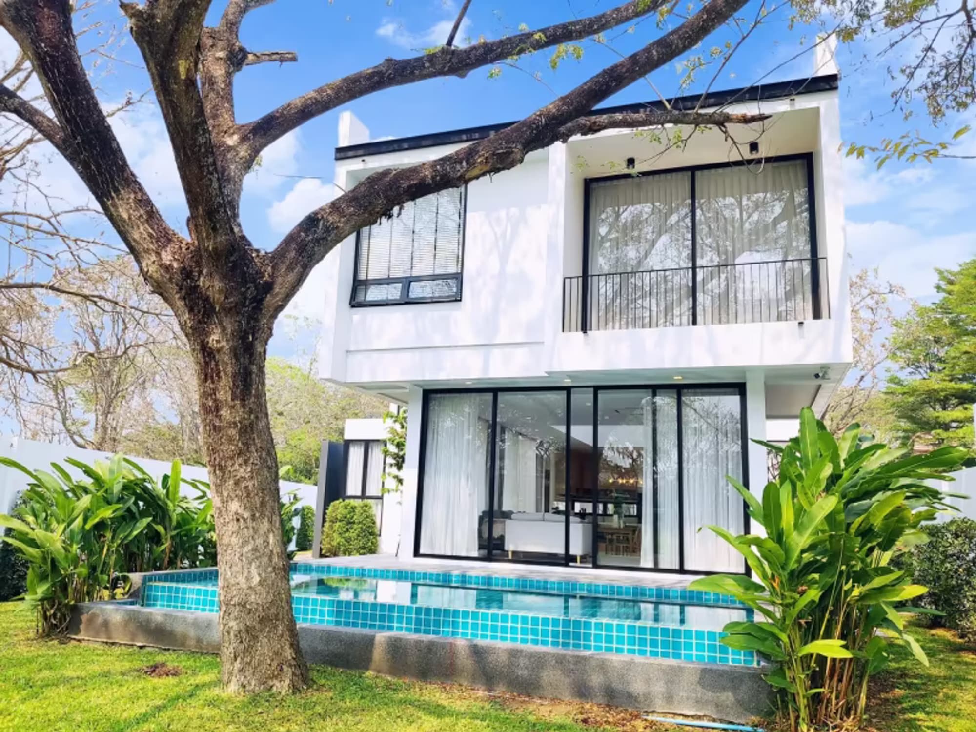 4 Bedroom House - Image 1