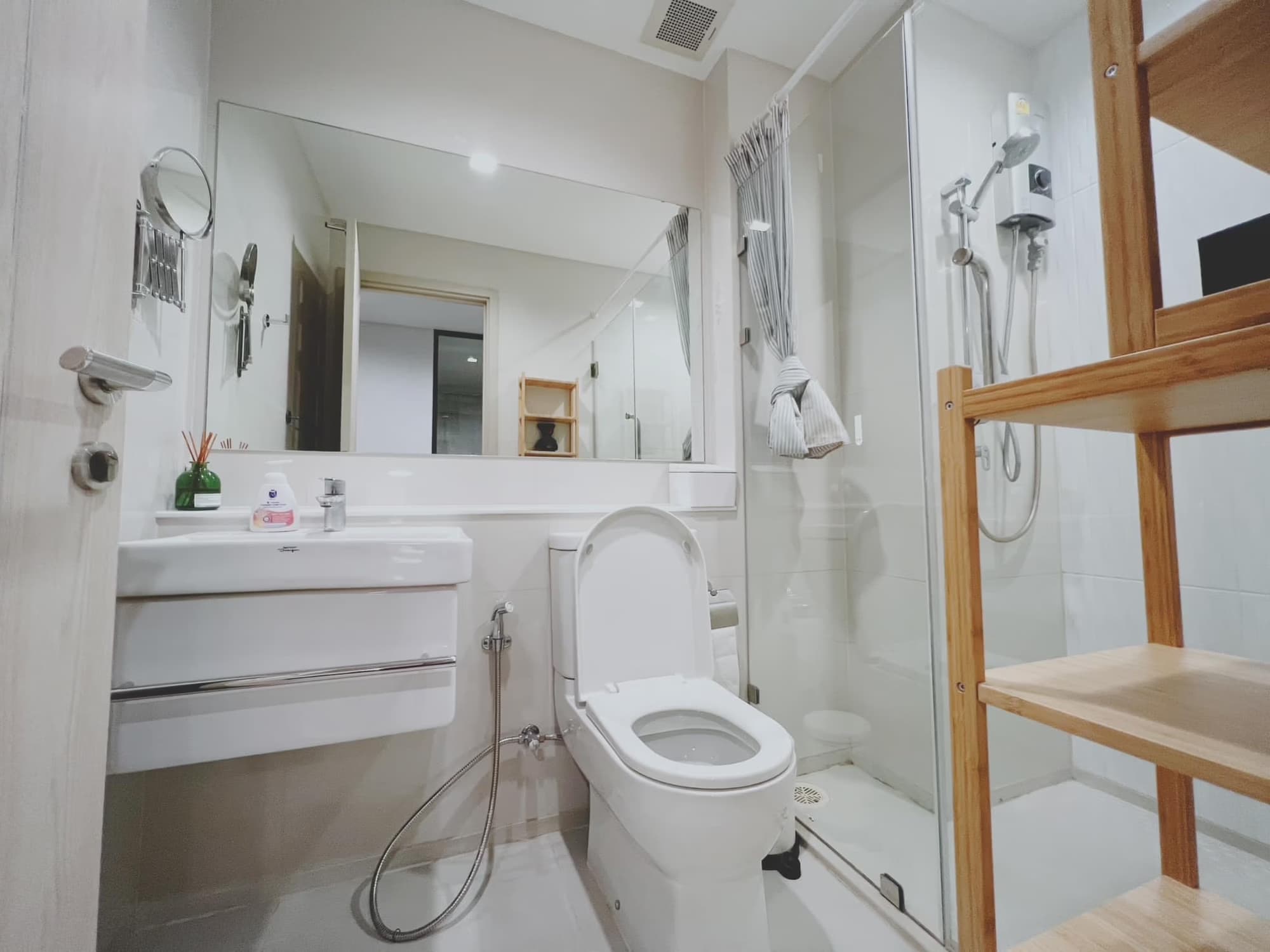  - Image 9