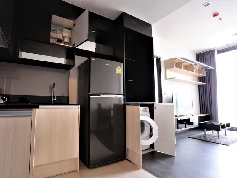 1 Bed Condo for Rent  Near Asok BTS