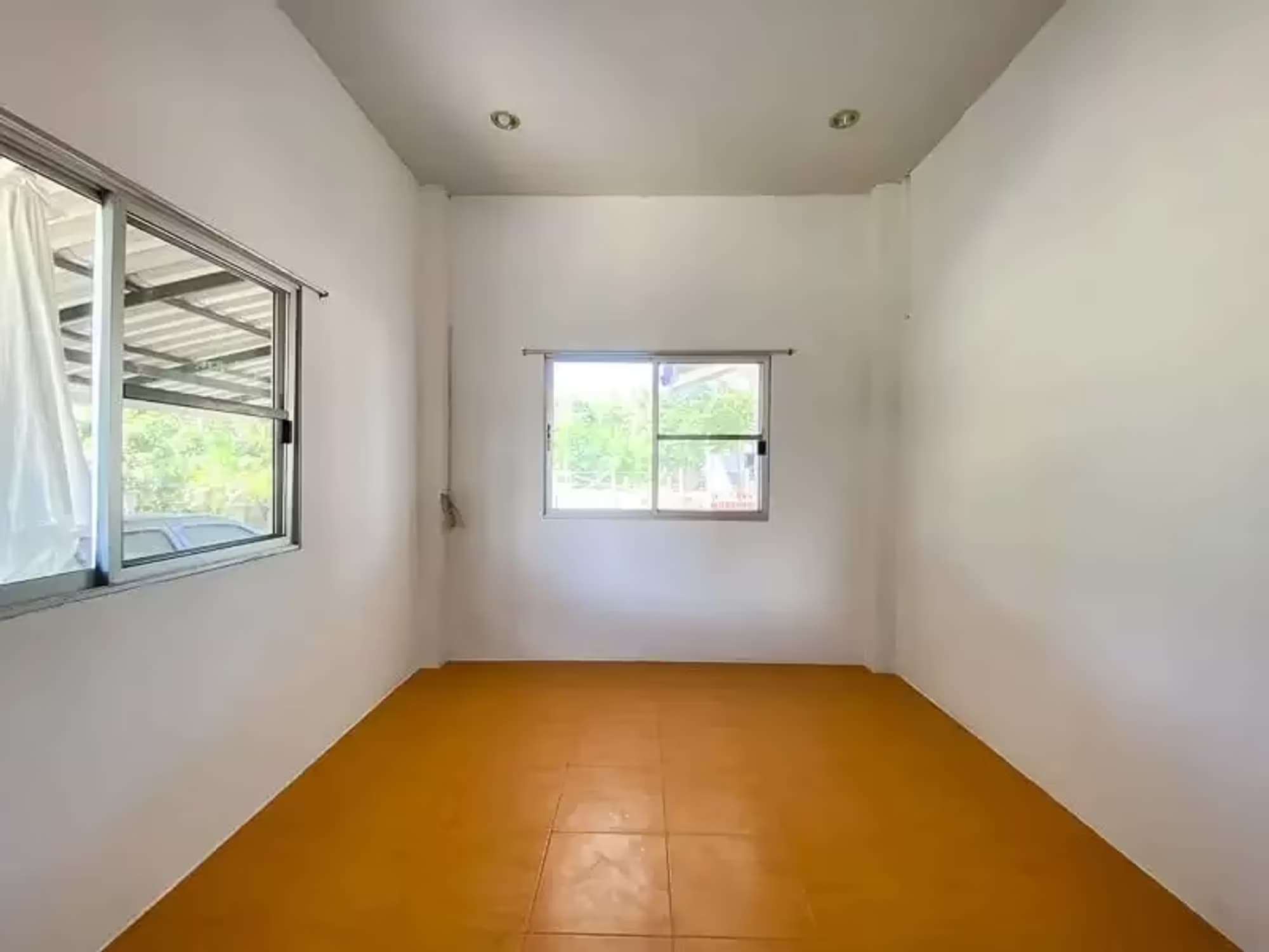 2 Bedroom House - Image 19