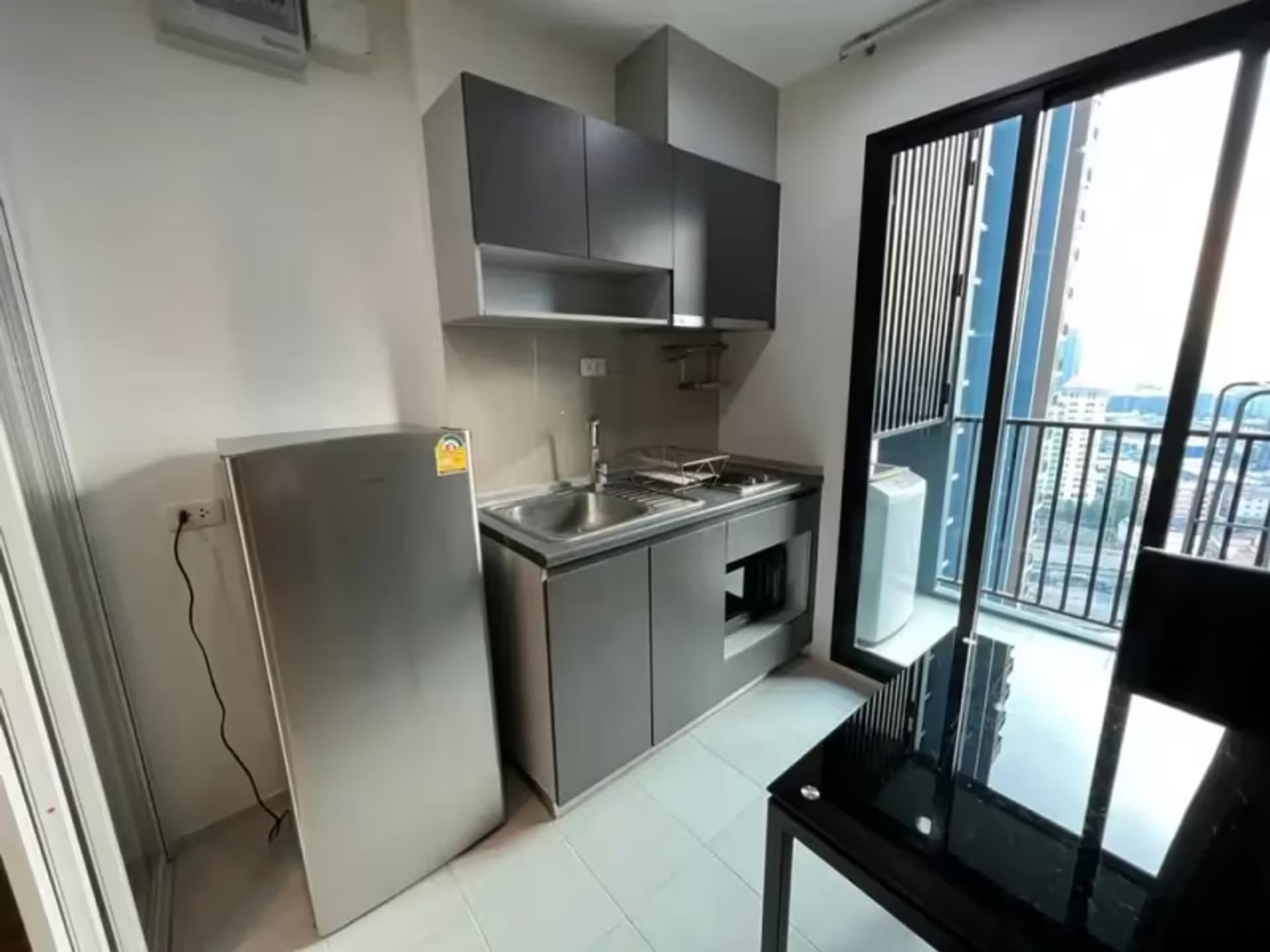 1 Bedroom Condo - Image 2