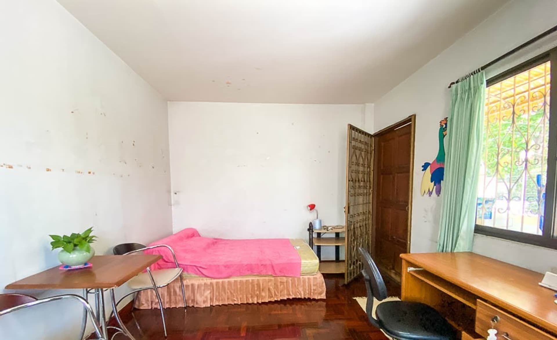 4 Bedroom House - Image 7