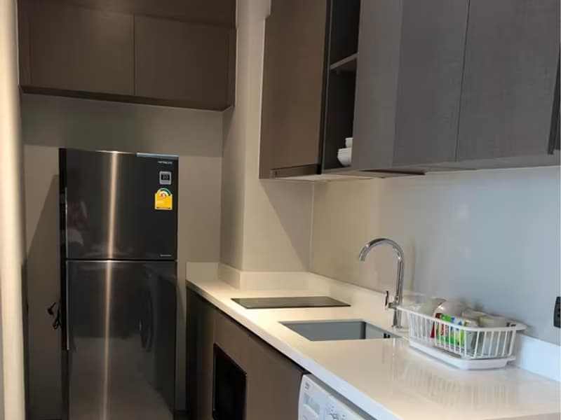 1 Bedroom Condo
