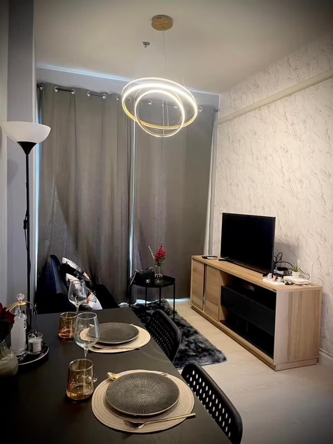 1 Bedroom Condo - Image 2