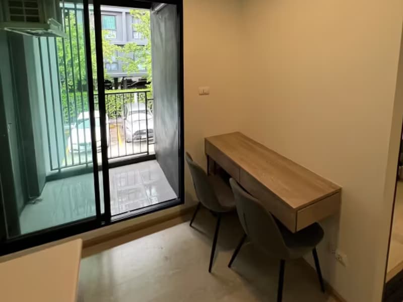 1 Bedroom Condo
