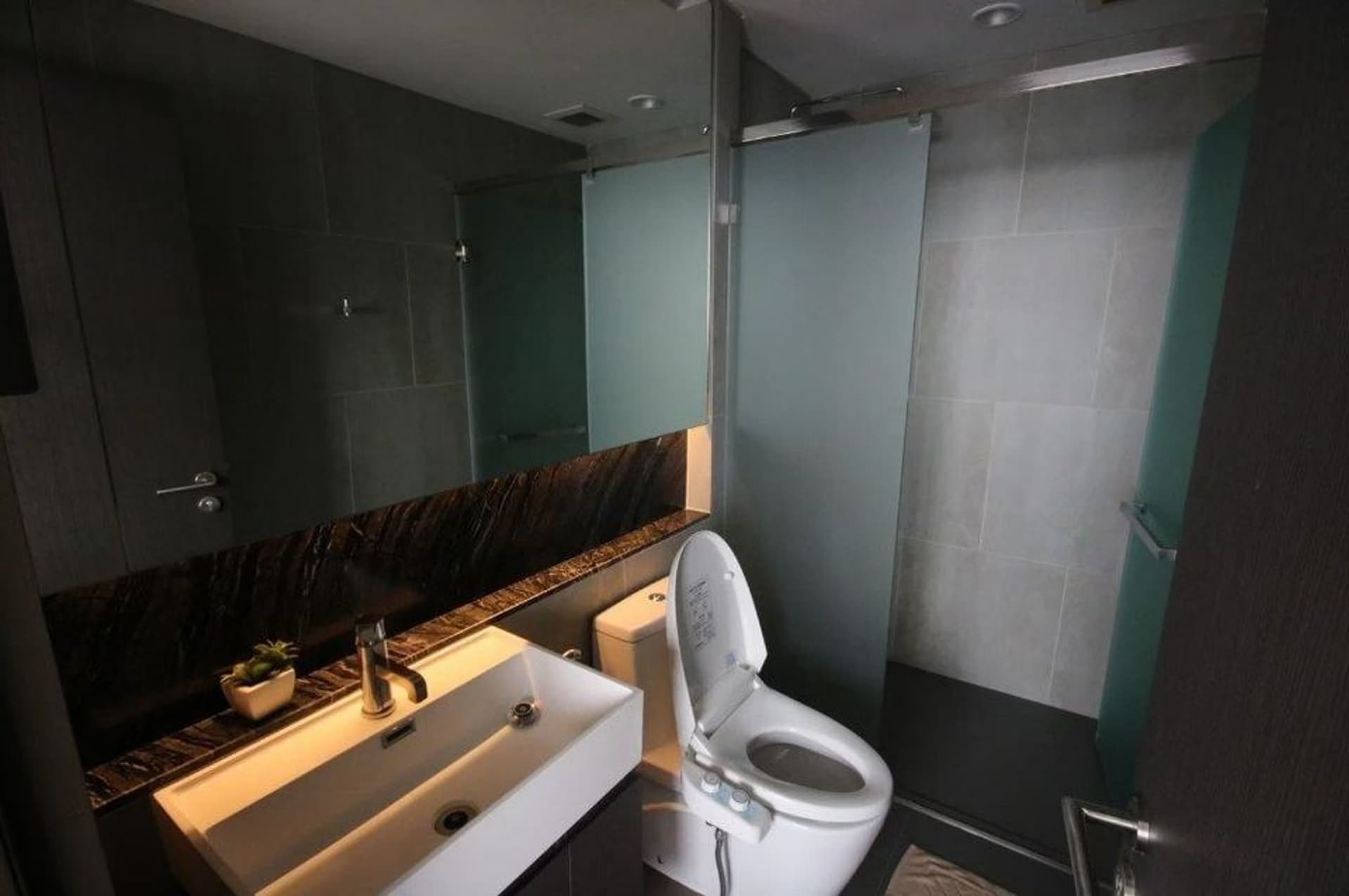  Condo for Rent, Sale at The Lumpini 24 - Image 4