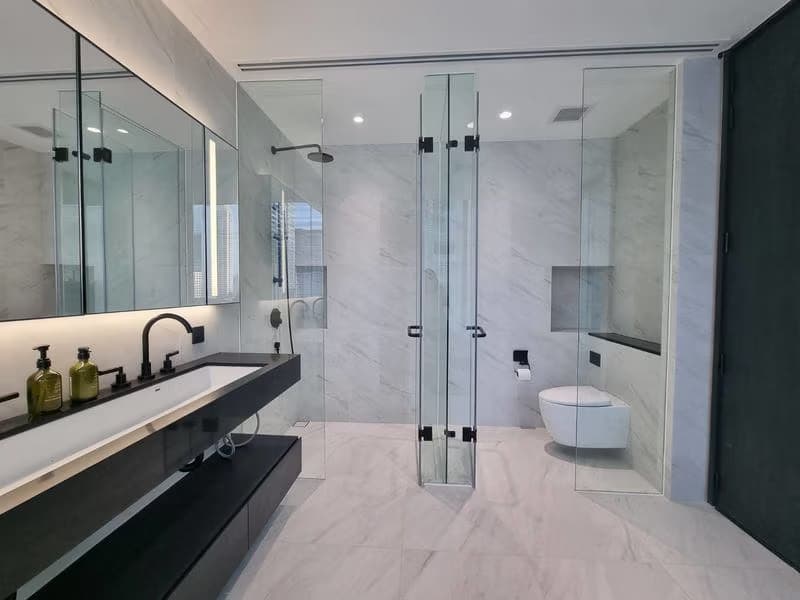 2 Bed Condo for Rent in Bang Rak