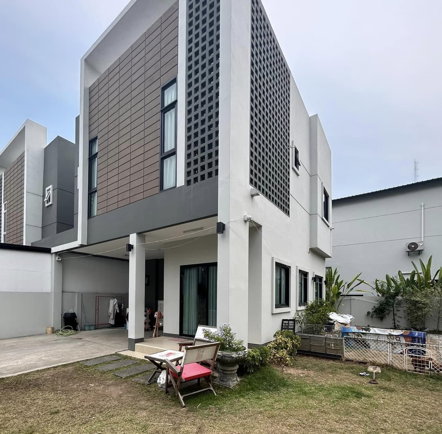 3 Bed House for Rent in Saraphi - Image 1