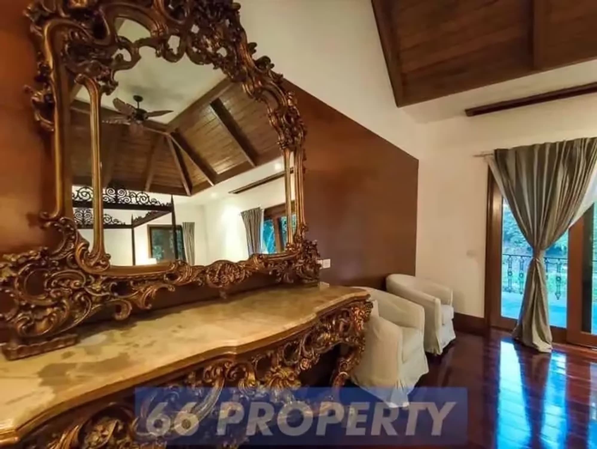 15 Bedroom House - Image 16