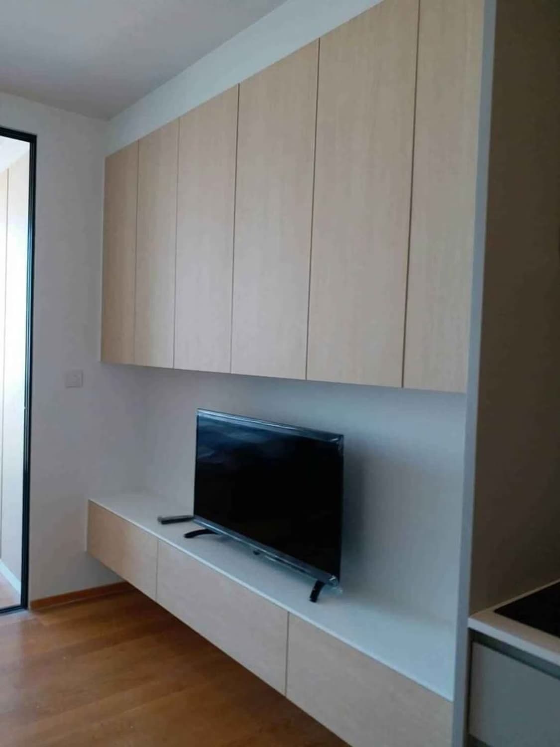 1 Bed Condo for Rent and Sale  Near Surasak BTS - Image 6