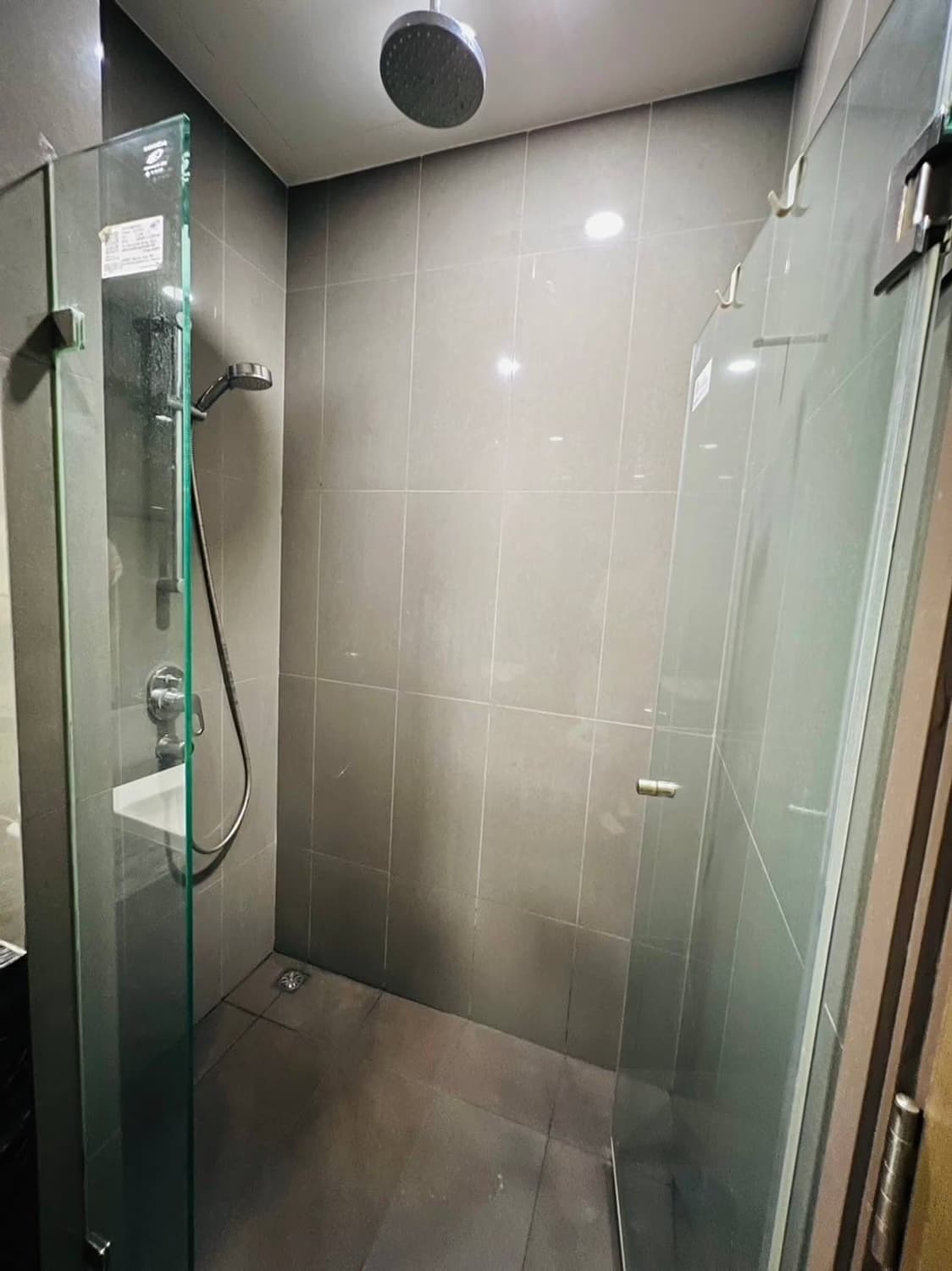 1 Bed Condo for Rent in Bang Rak - Image 4