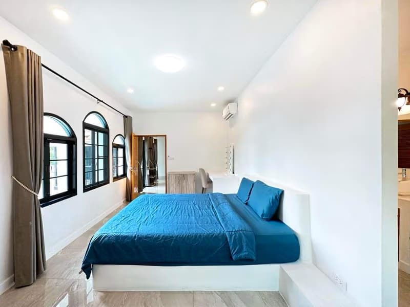 4 Bed House for Rent in Mueang Chiang Mai District